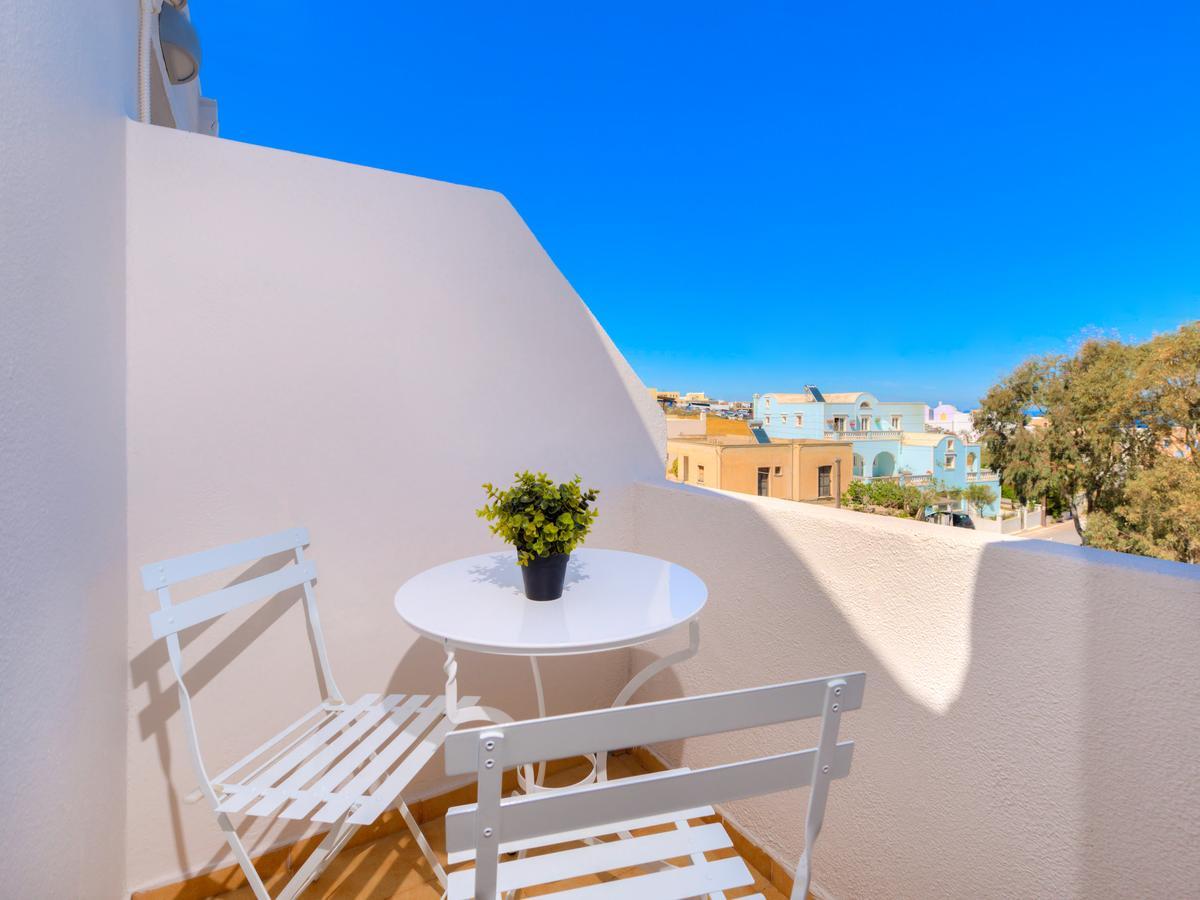 Alexander'S Great View Apart otel Fira  Dış mekan fotoğraf